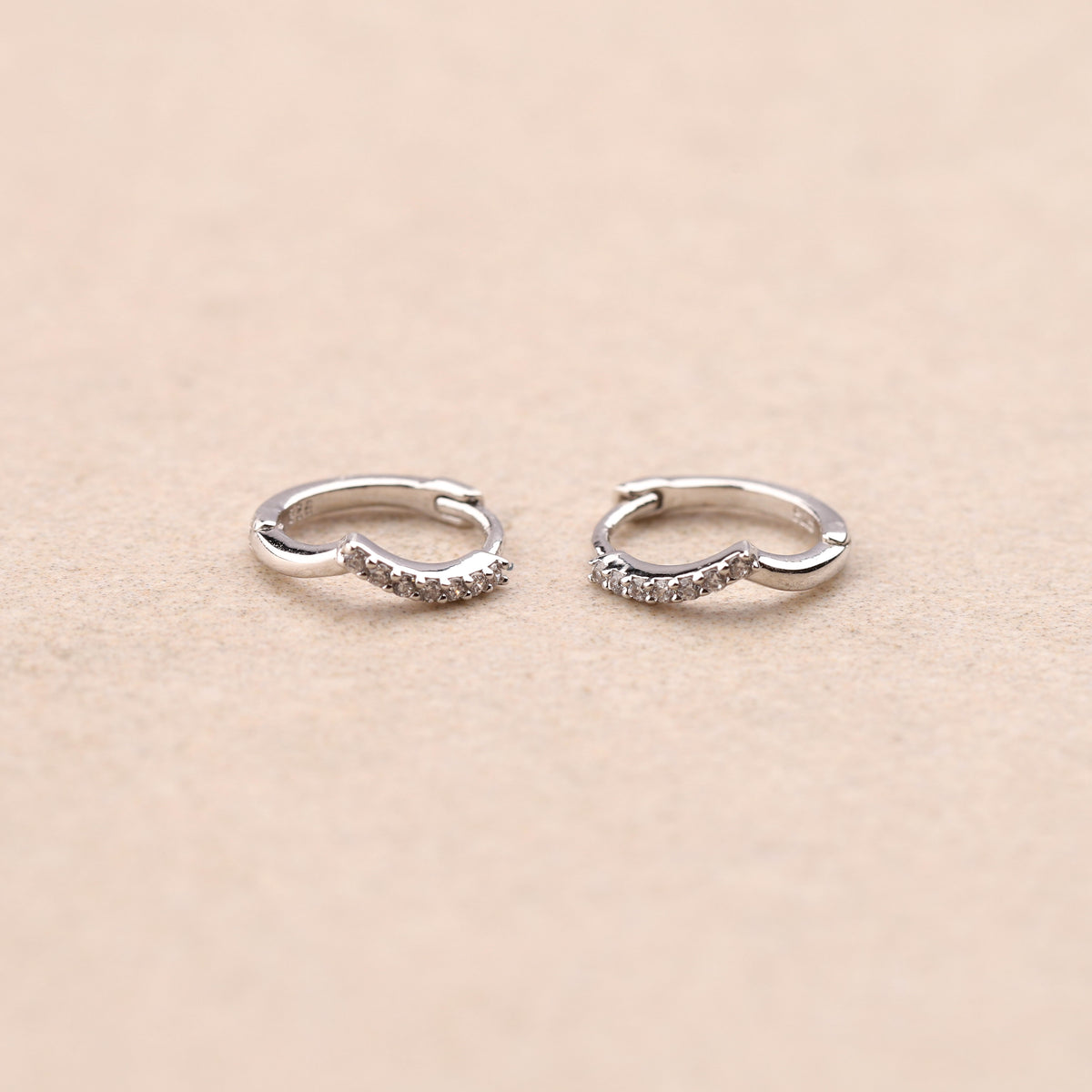 Boucles D'oreilles Créoles Givrées 2,2 Cm Argent 925/1000 - Neuves Avec étiquettes