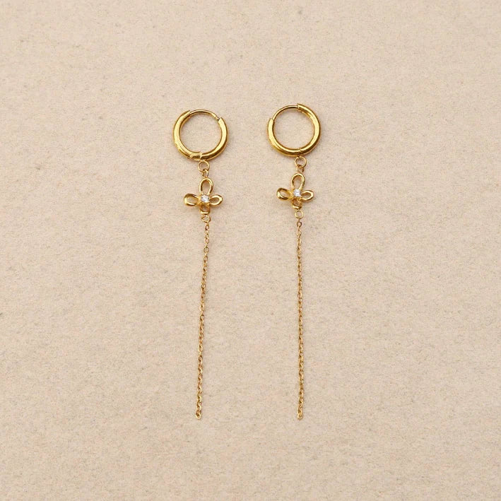 boucles d'oreilles pendantes