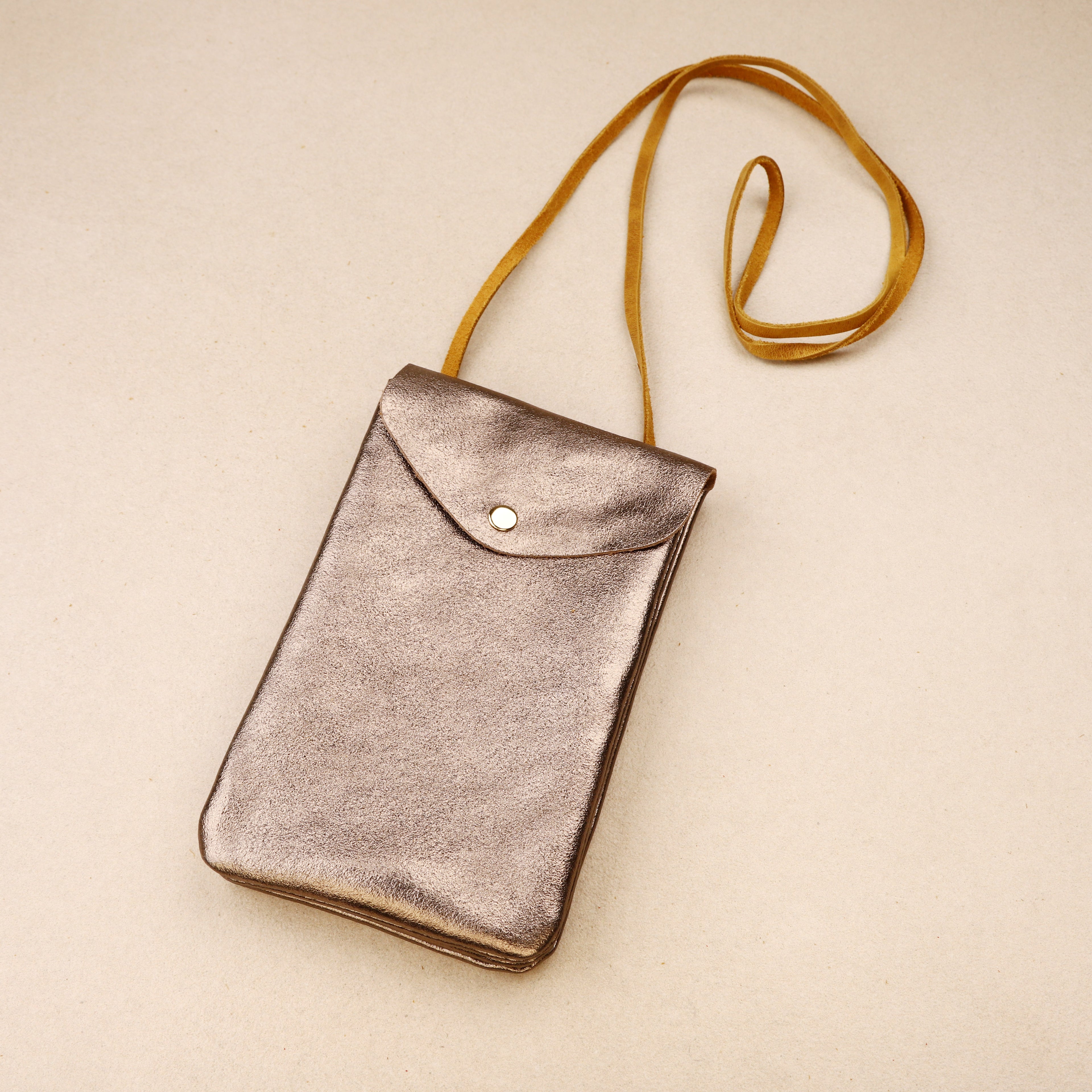 Pochette téléphone Duo en cuir