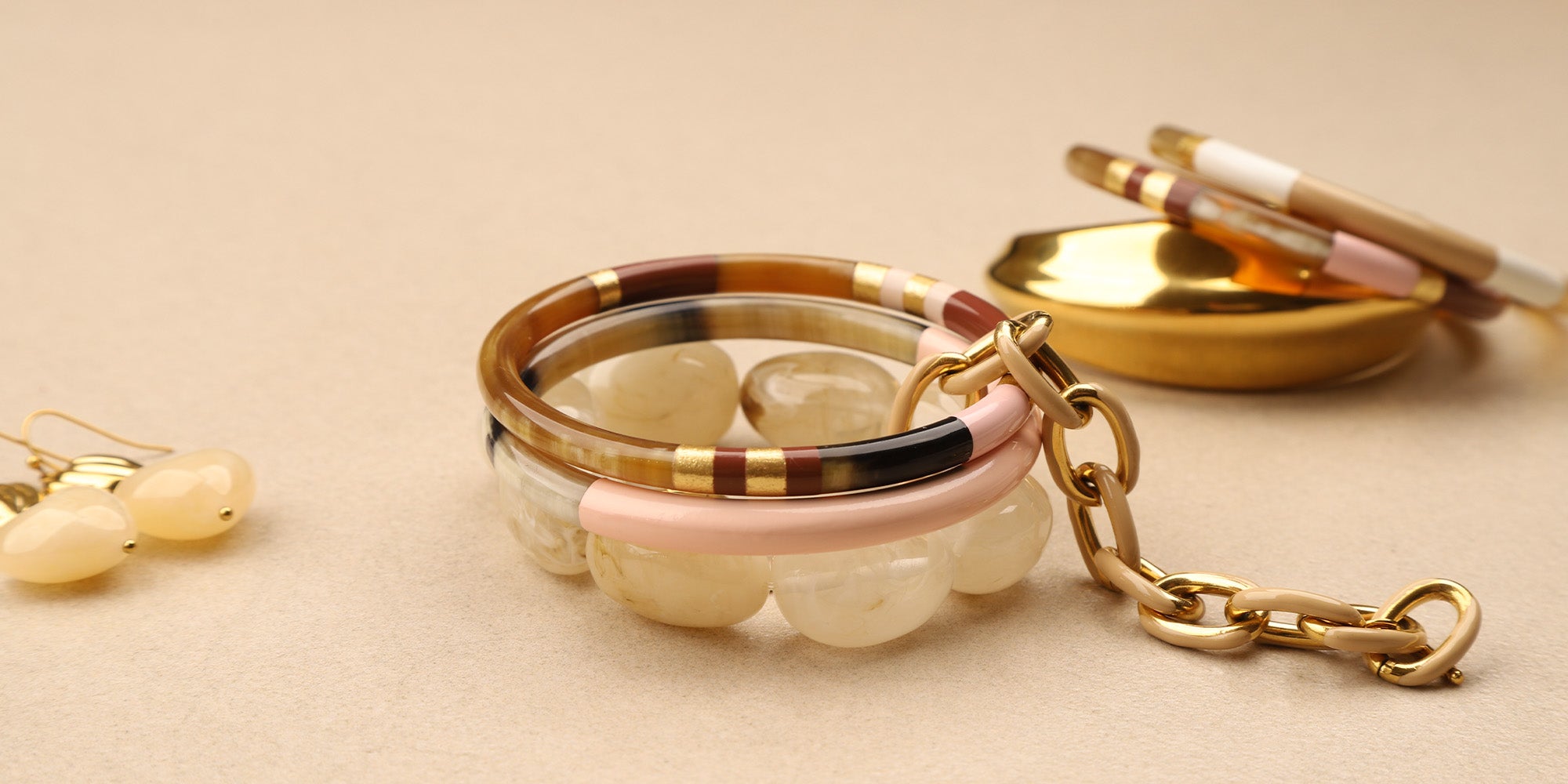 【LES CLEIAS】Carinne イヤリング The Cleias | fashion jewelry designers – Les Cleias