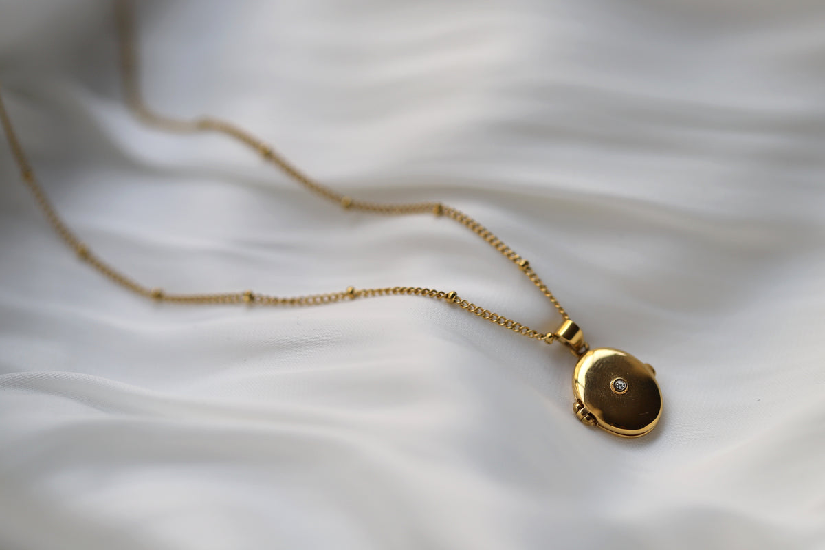 Memento Necklace